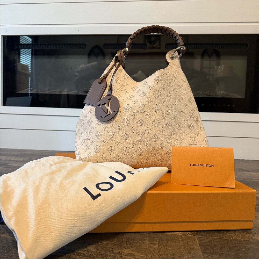 Louis Vuitton Cream and Brown Hobo Bag with Monogram